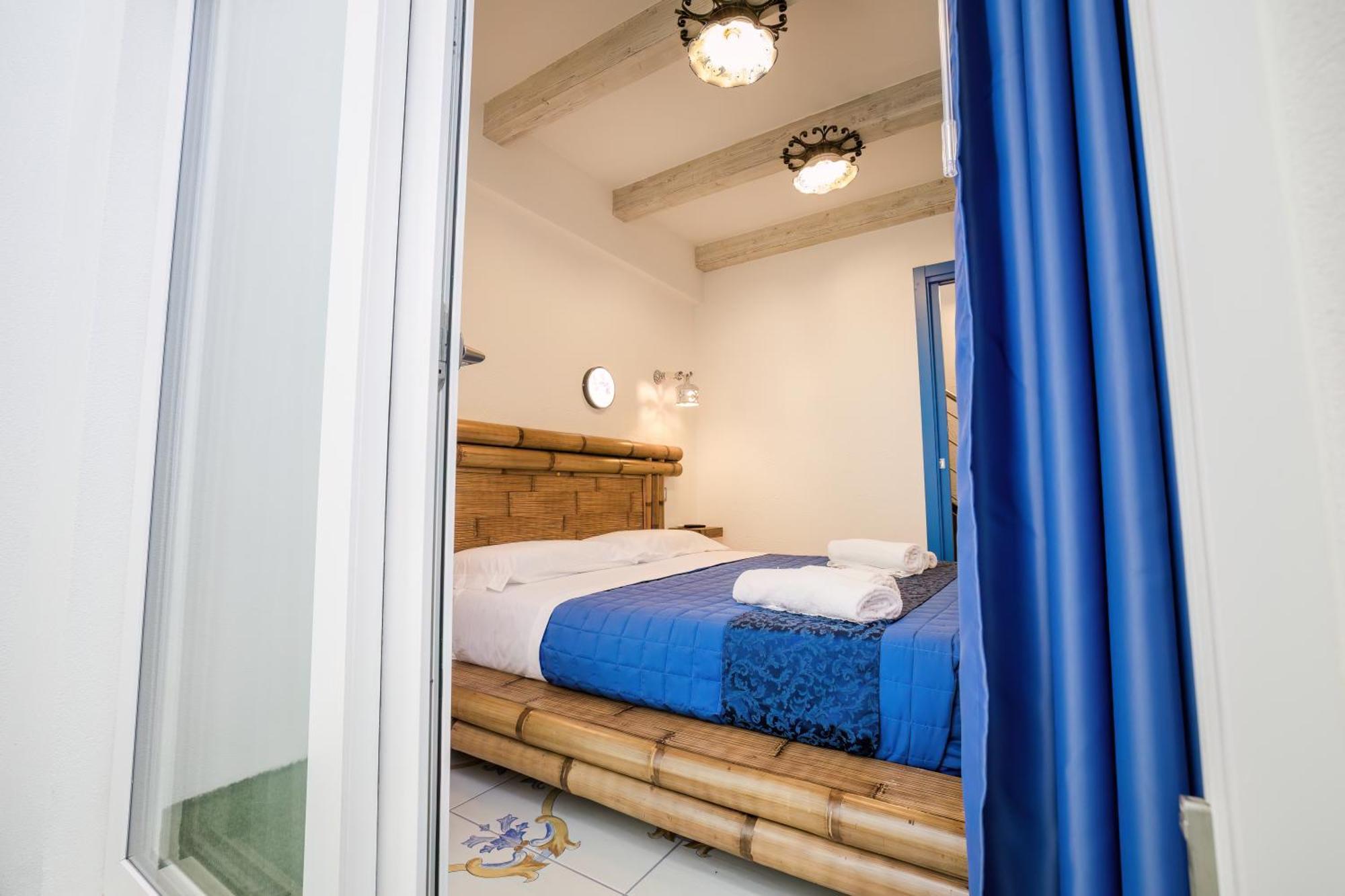 Etoiles Guest House 지오이아 타우로 외부 사진